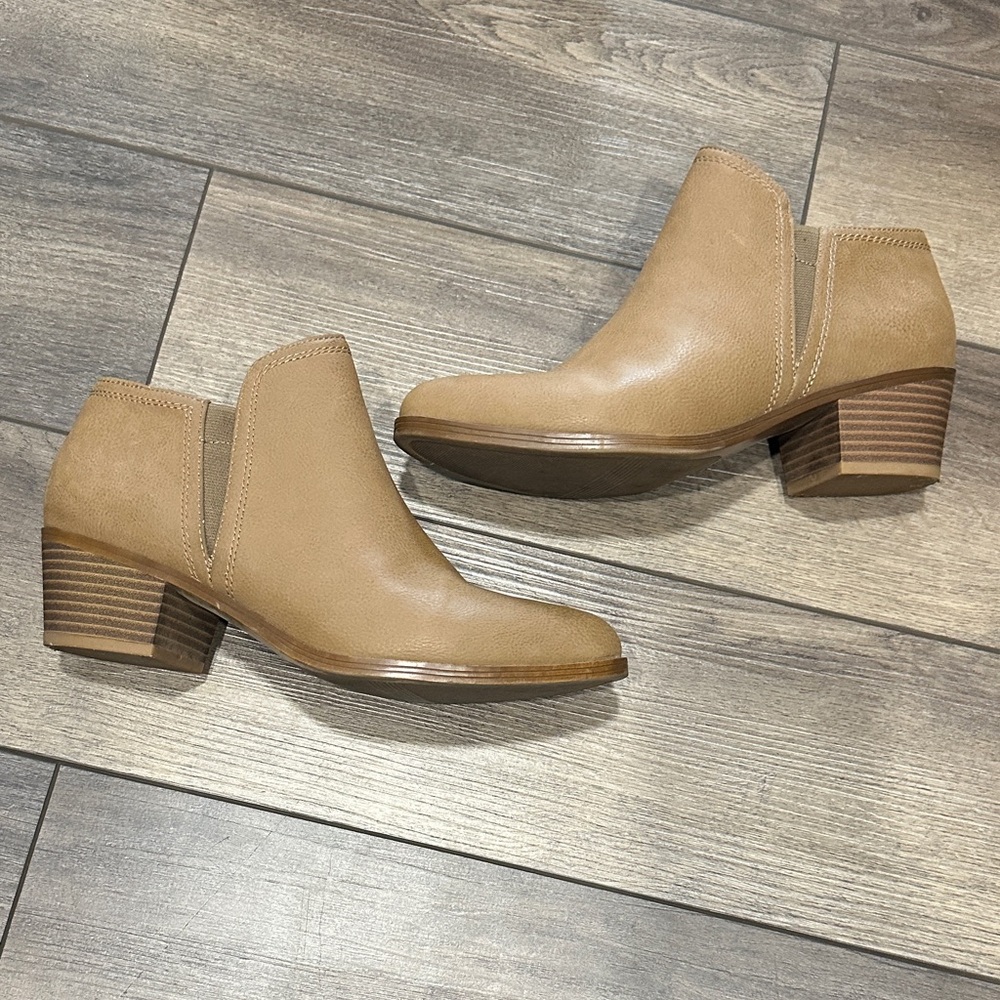 Tan Ankle Boots by Naturalizer